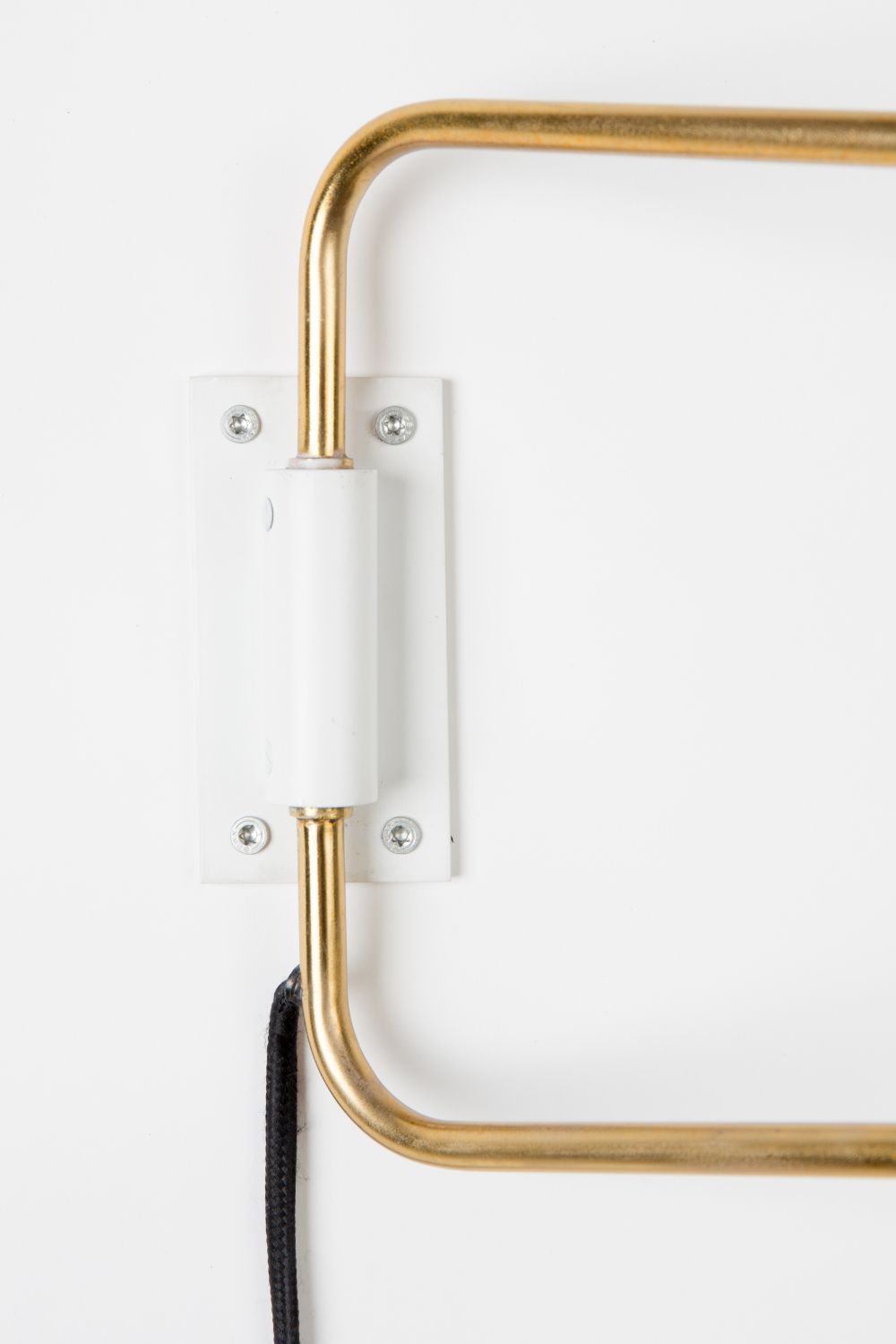 White Swing Arm Wall Lamp | Zuiver Shady | OROA.com