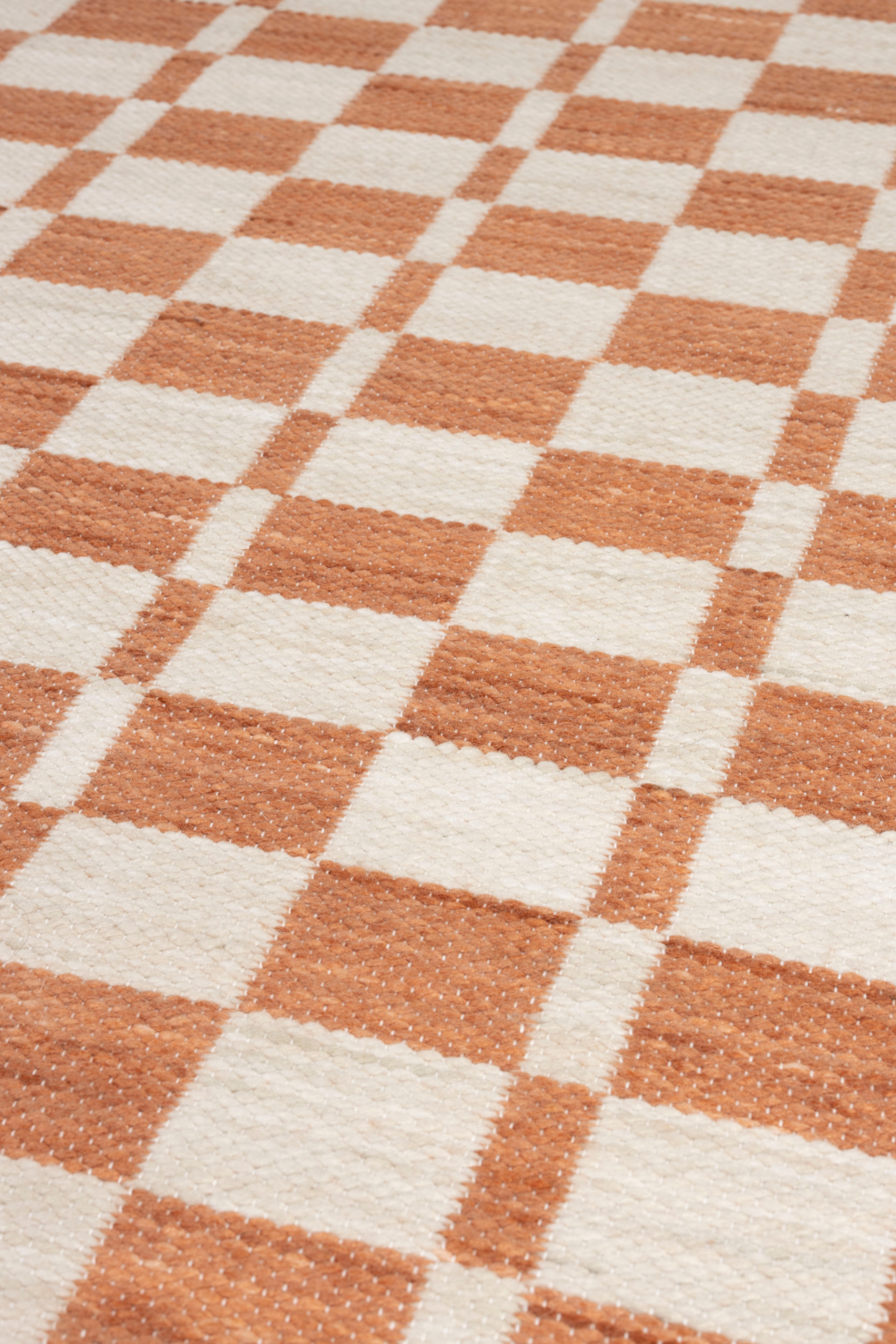 Handwoven Patterned Rug 5' x 7'5" | Zuiver Checker | OROA.com