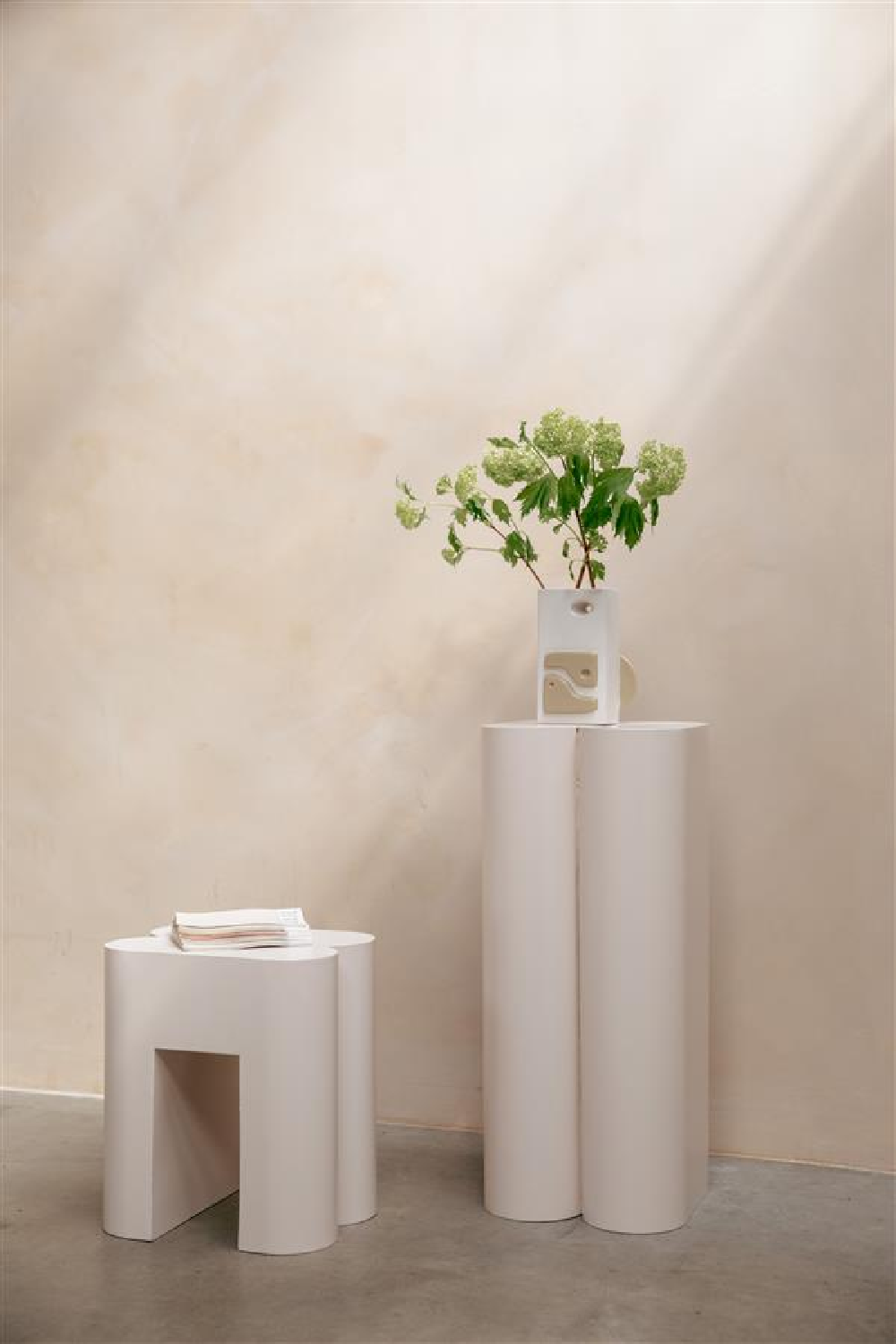 Beige Ceramic Vase | Zuiver Bloomer | OROA.com