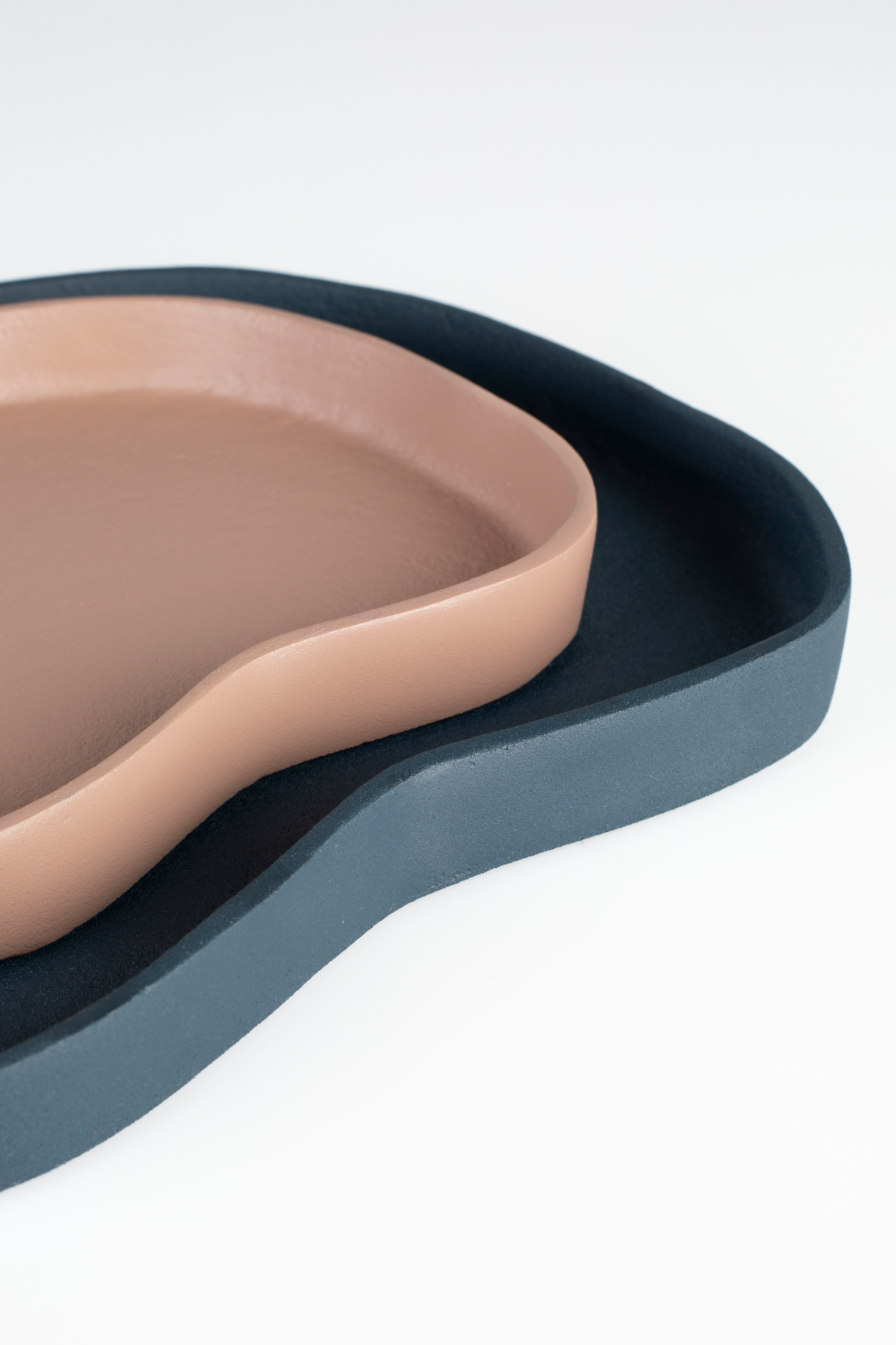 Organic-Shaped Matte Trays (2) | Zuiver Revolt | OROA.com
