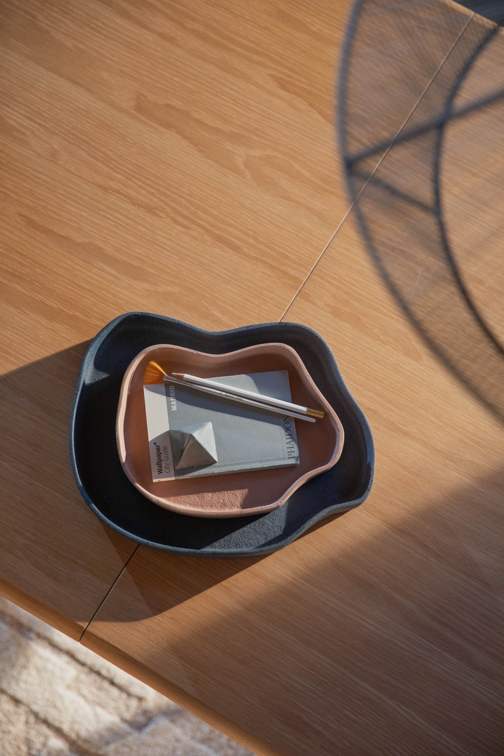 Organic-Shaped Matte Trays (2) | Zuiver Revolt | OROA.com