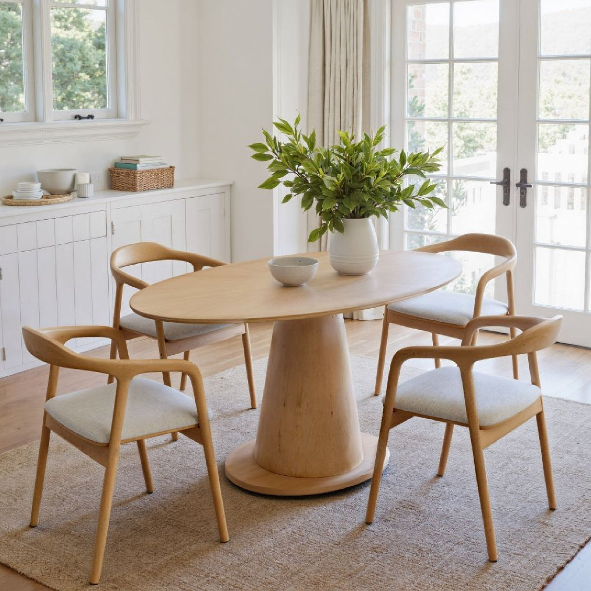 Oval Rubberwood Dining Table | OROA Modern Disque | Oroa.com