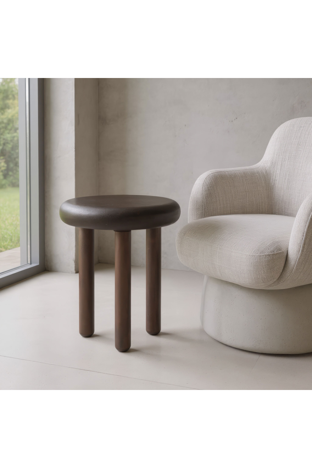 Bronze Round Side Table | OROA Modern Arian | Oroa.com