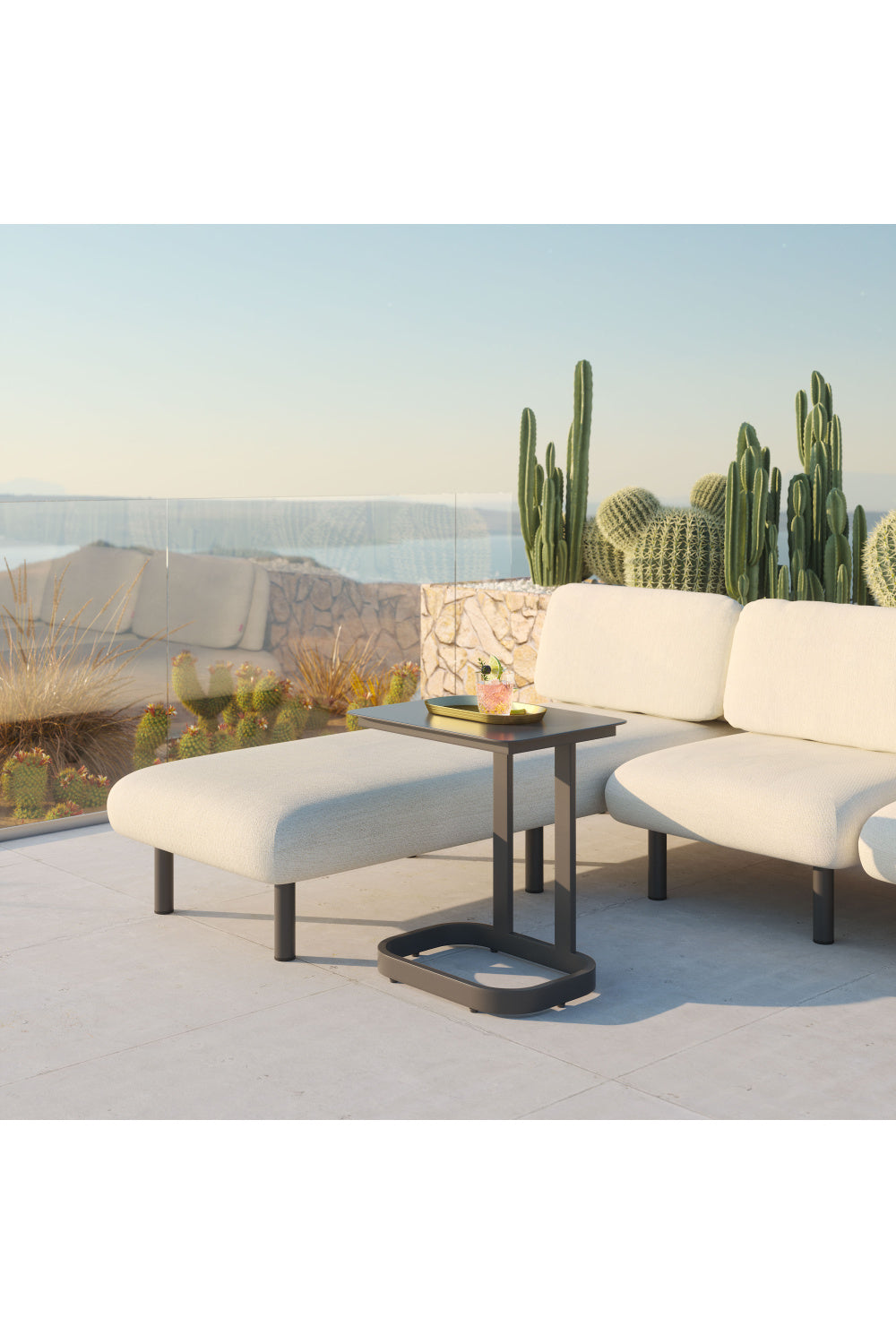 Outdoor Aluminum End Table | OROA Modern Friss | Oroa.com