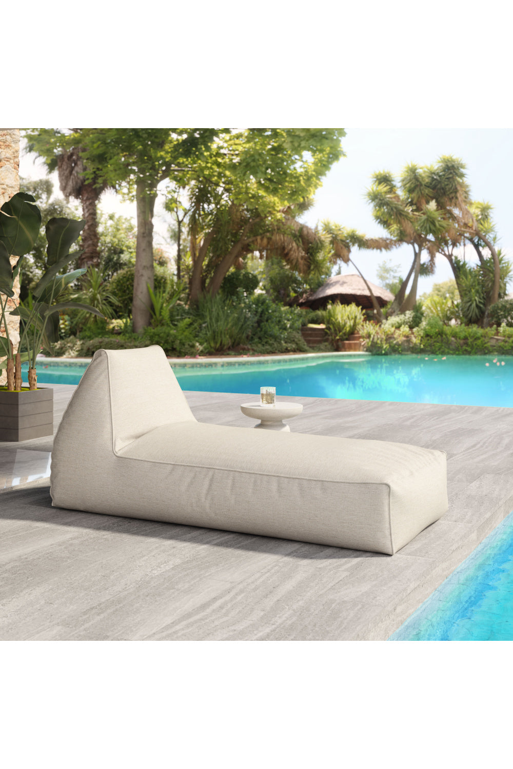 Beige Olefin Outdoor Chaise Lounge | OROA Modern Kalm | Oroa.com