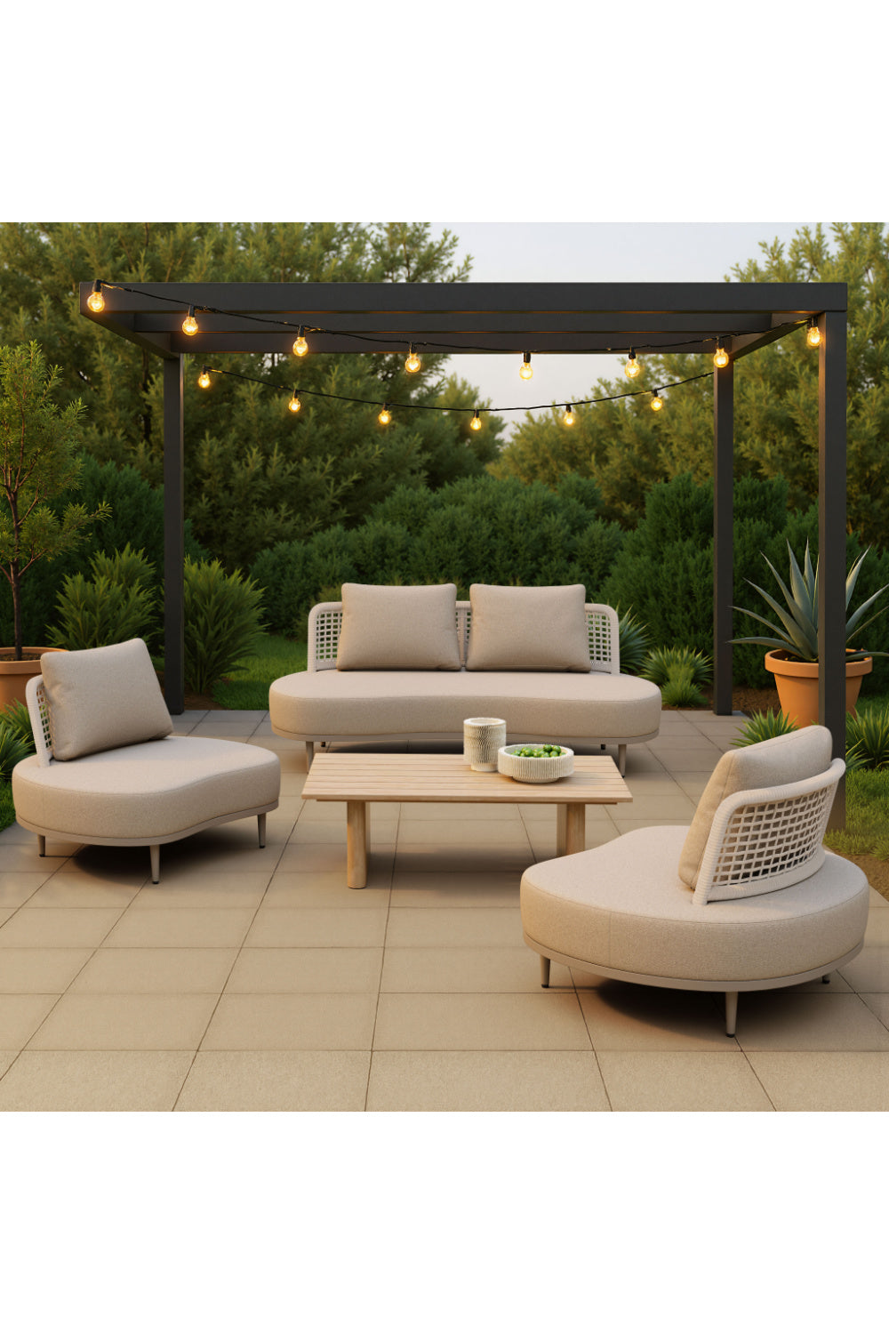 Rattan Weave Outdoor Accent Chair | OROA Modern Ruhe | Oroa.com