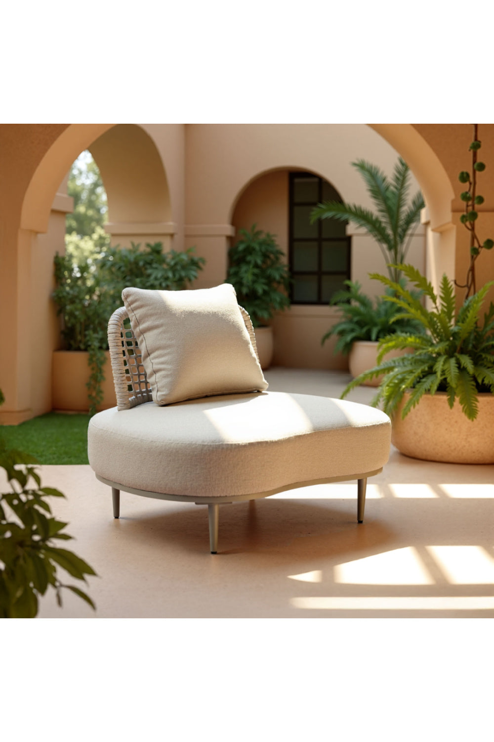 Rattan Weave Outdoor Accent Chair | OROA Modern Ruhe | Oroa.com