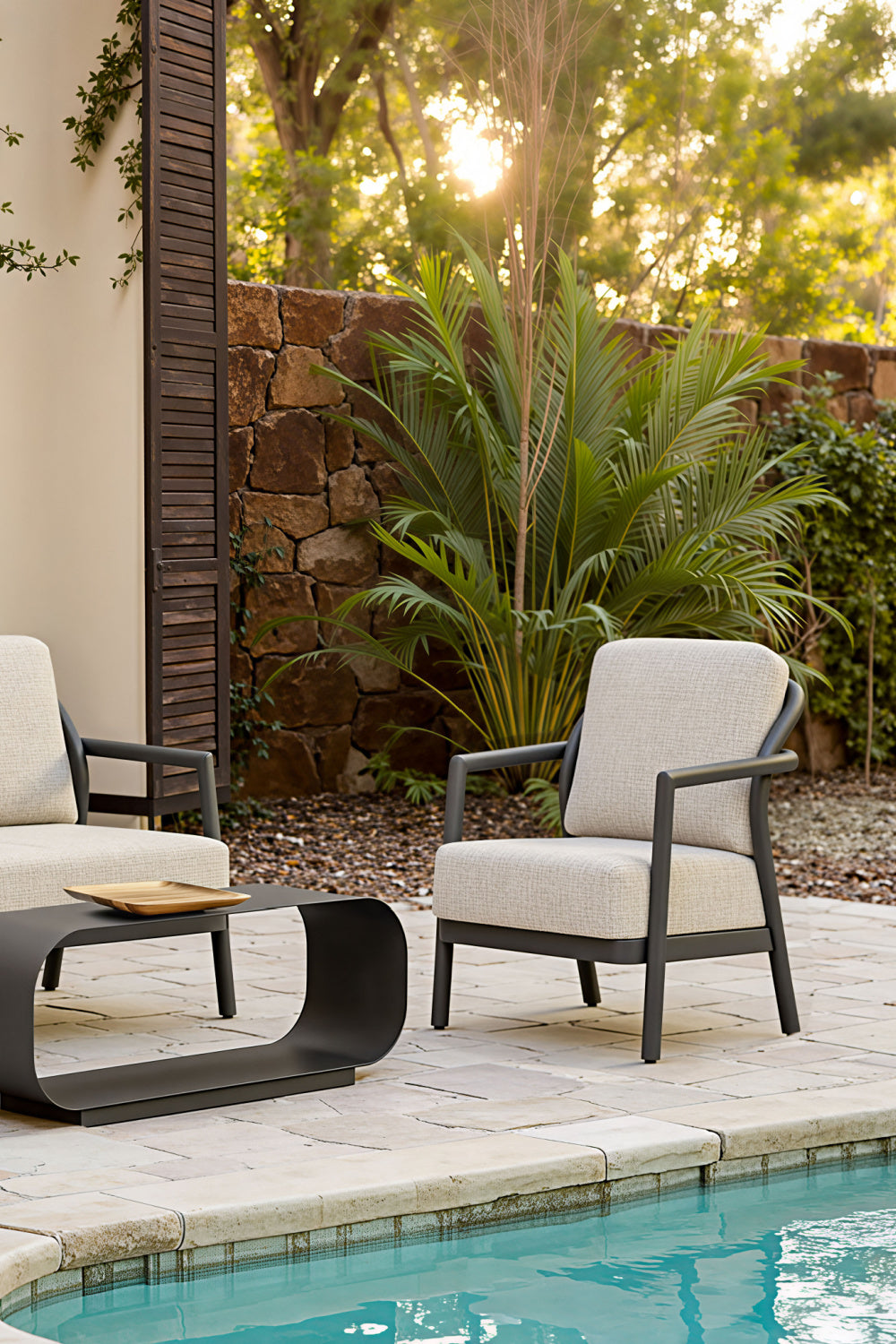 Aluminum Framed Outdoor Accent Chair | OROA Modern Rein | Oroa.com