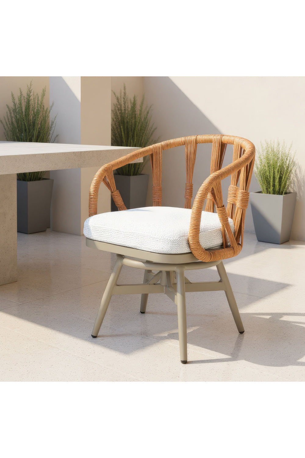 Rattan Weave Swivel Outdoor Dining Chair | OROA Modern Safal | Oroa.com