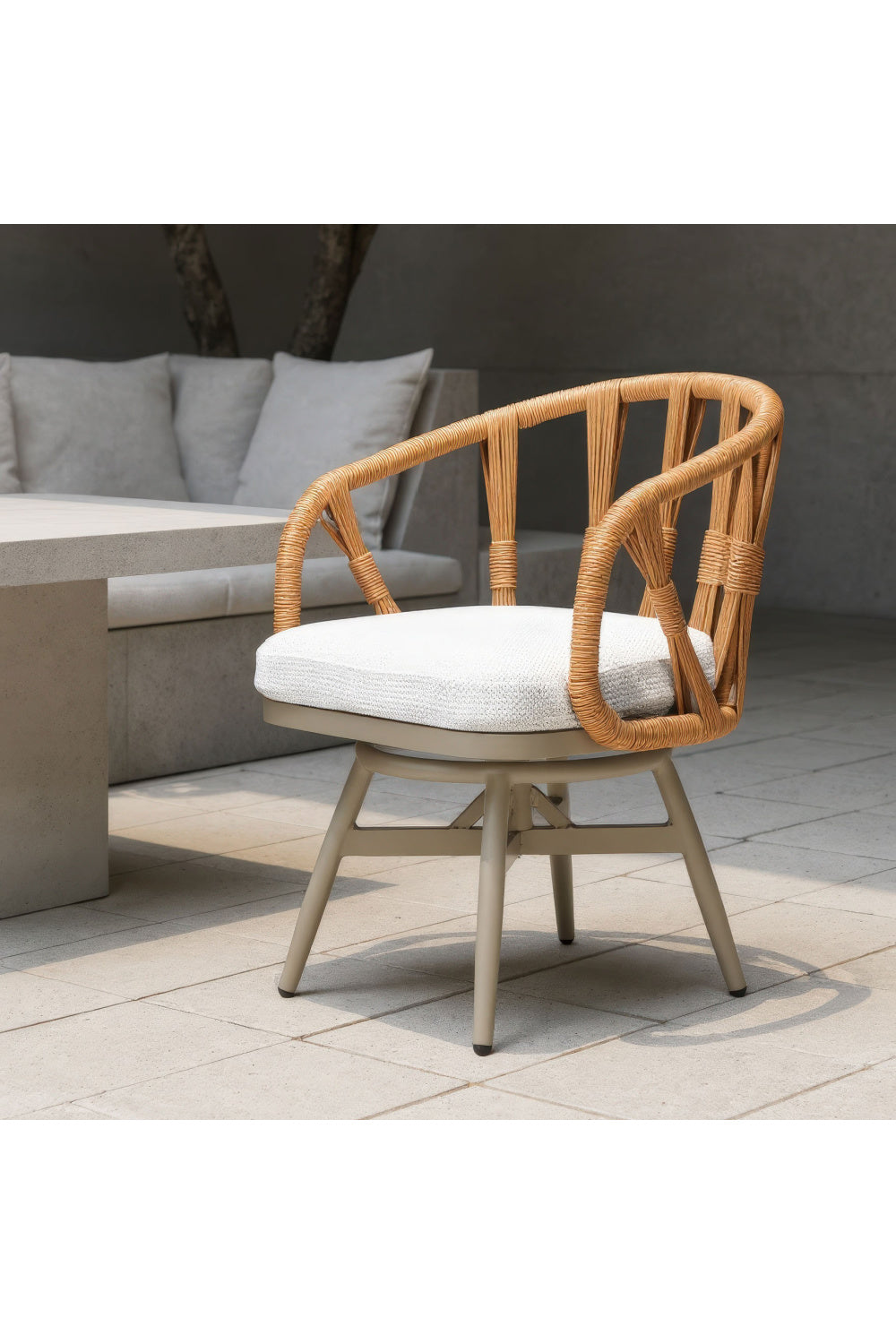 Rattan Weave Swivel Outdoor Dining Chair | OROA Modern Safal | Oroa.com