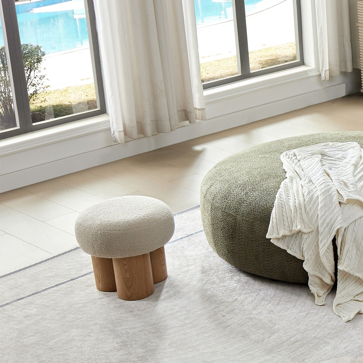 Versatile Mushroom Stool - OROA