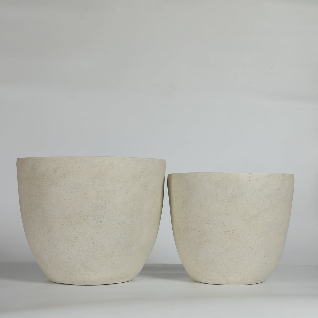 Round Concrete Planter (S/2), Large Outdoor Indoor/Outdoor