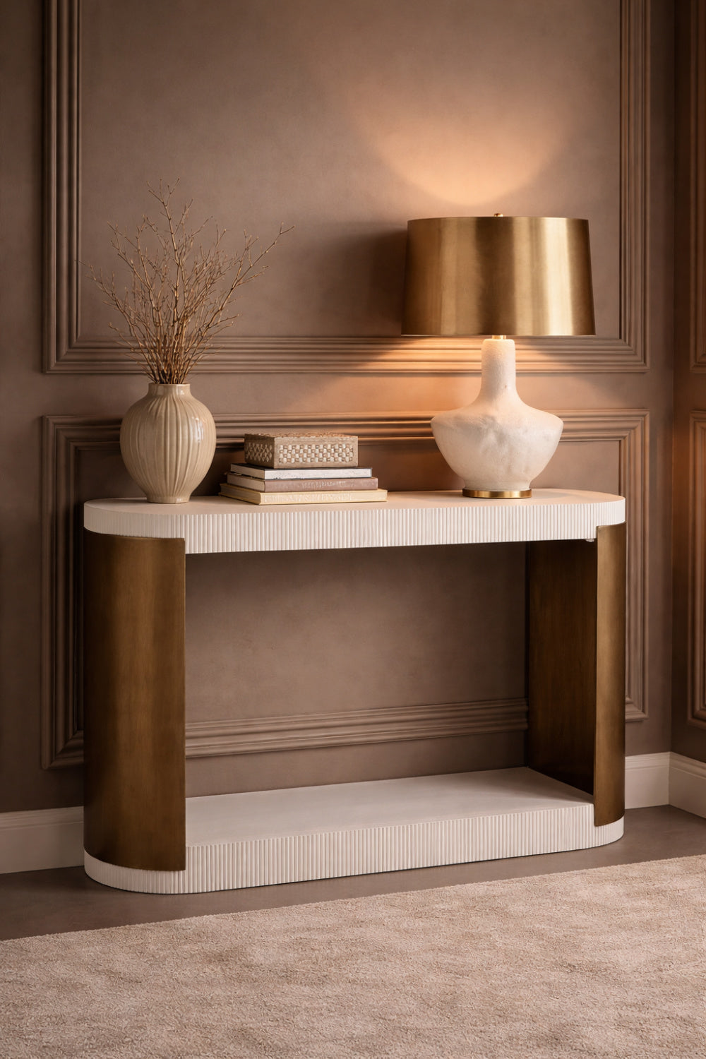 White Concrete Console Table by Splendido Cavette, alternate view 2