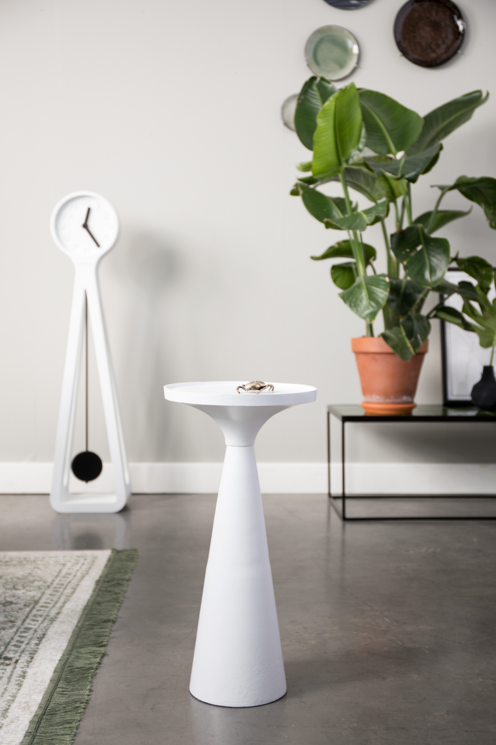 Cast Aluminum Side Table | Zuiver Floss | Oroa.com
