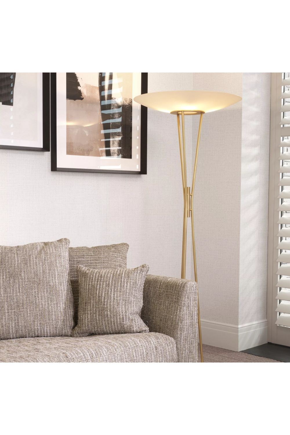 White Glass Floor Lamp | Eichholtz Collina | Oroa.com