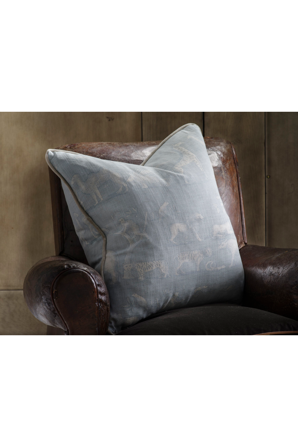 Animal Design Cushion M | Andrew Martin Kingdom | OROA