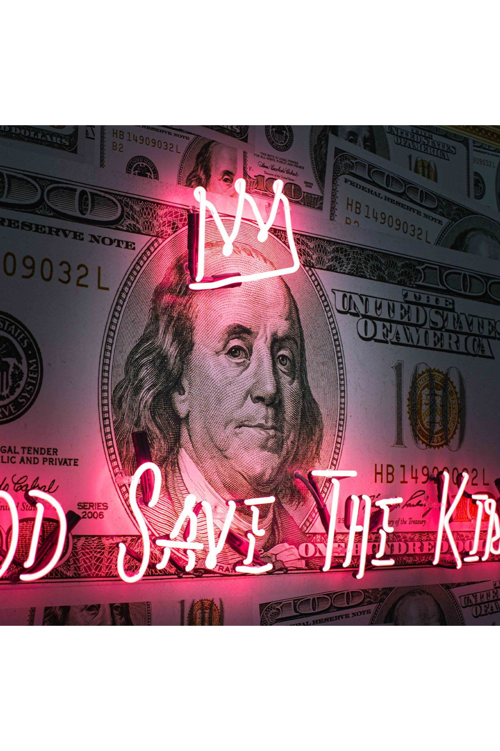 Hundred Dollar Neon Artwork | Andrew Martin God Save The King | Oroa.com