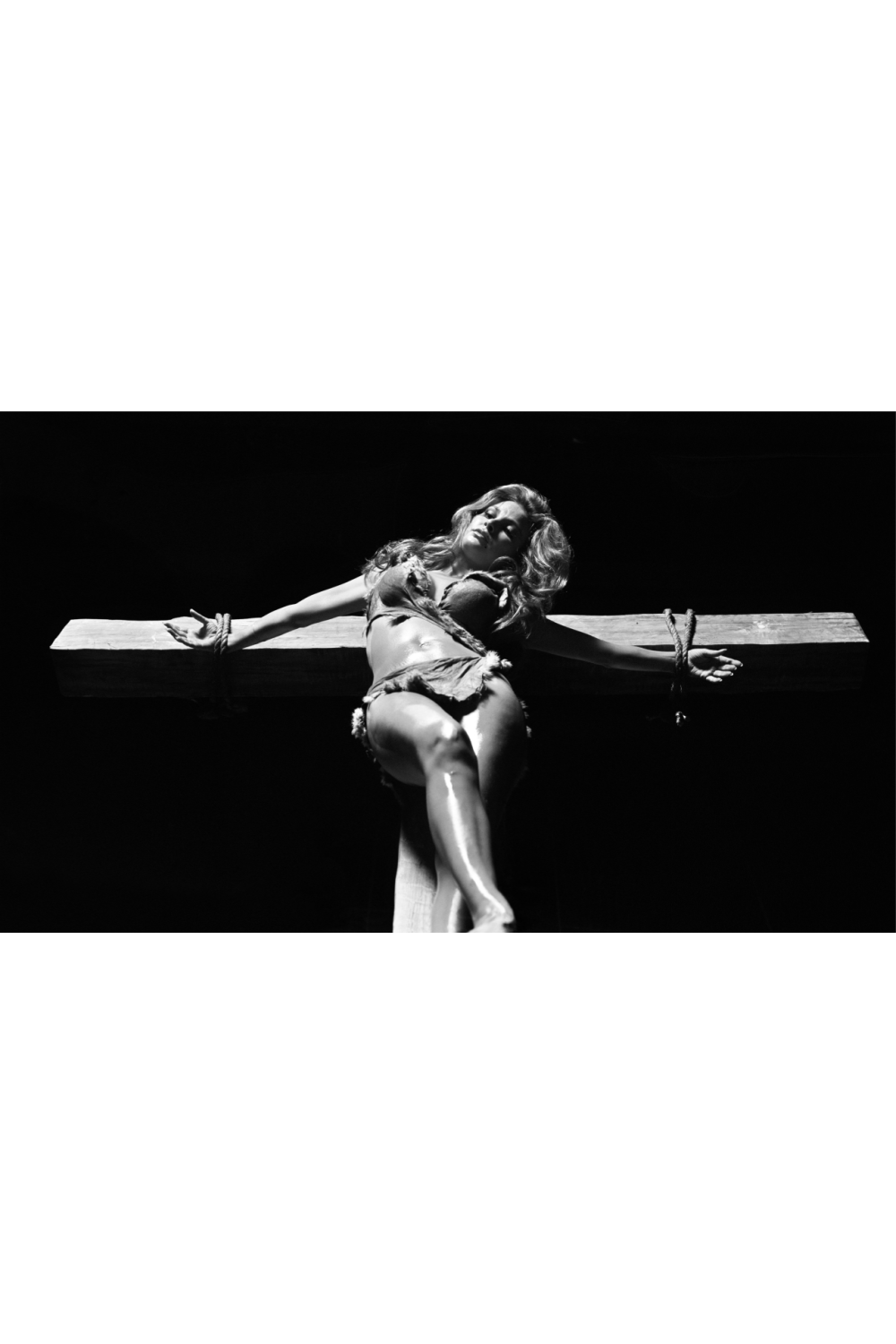 Raquel Welch Photographic Artwork | Andrew Martin An Icon | Oroa.com