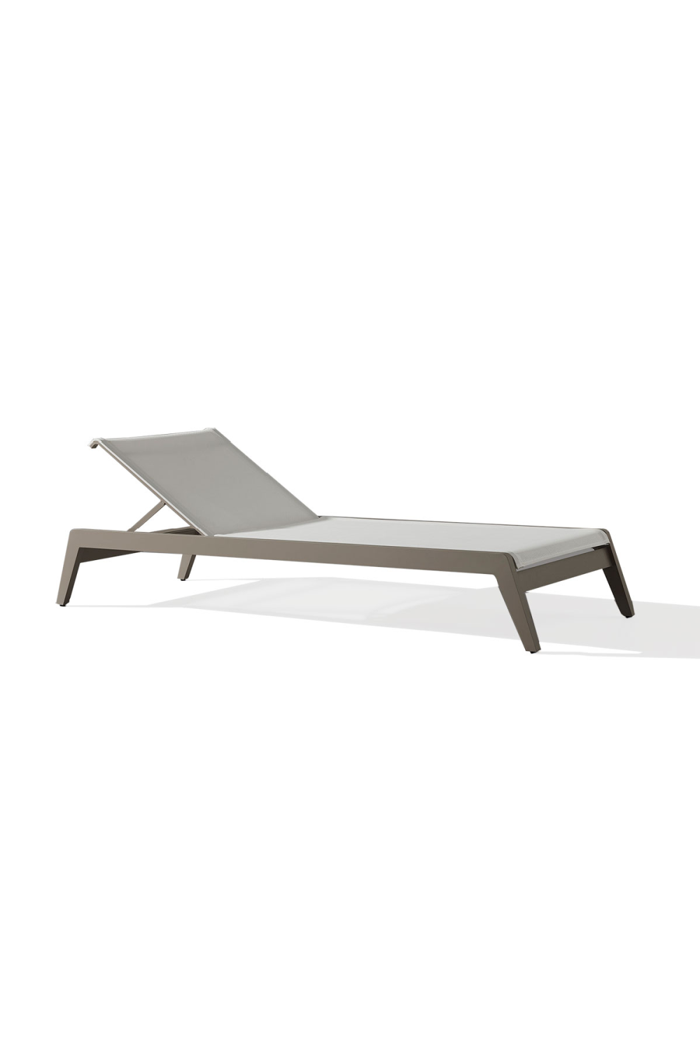 Graphite Outdoor Sun Lounger | Andrew Martin Harlyn | OROA