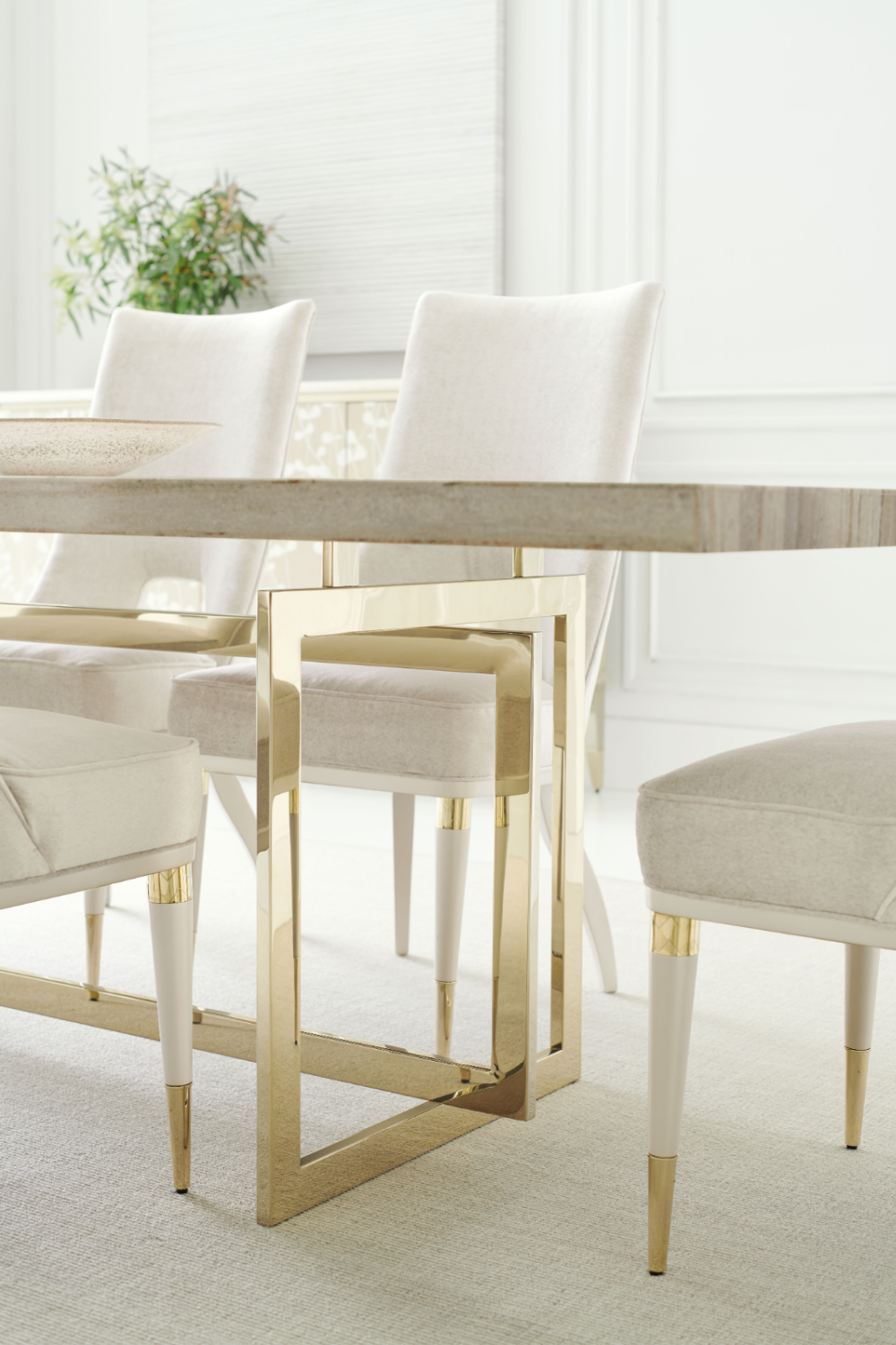 Ivory Modern Dining Chair | Caracole Guest of Honor | Oroa.com