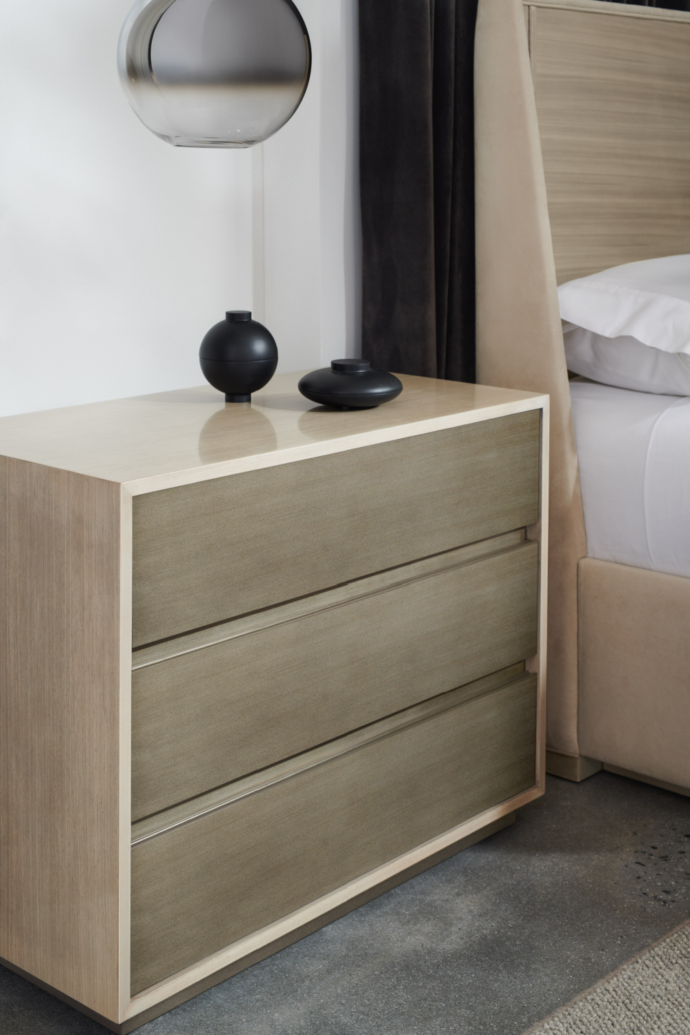 Monochromatic Modern Nightstand L | Oroa.com