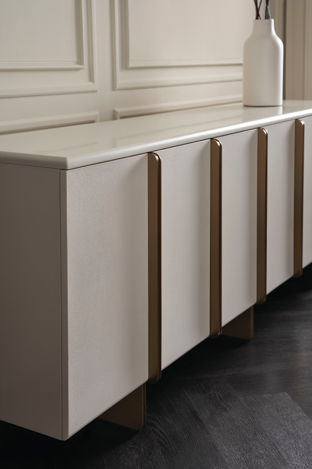White Modern Credenza | Caracole Emphasis | Oroa.com