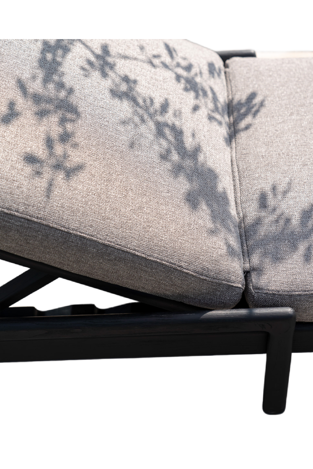 Black-Framed Outdoor Adjustable Lounger | Ethnicraft Jack | Oroa.com