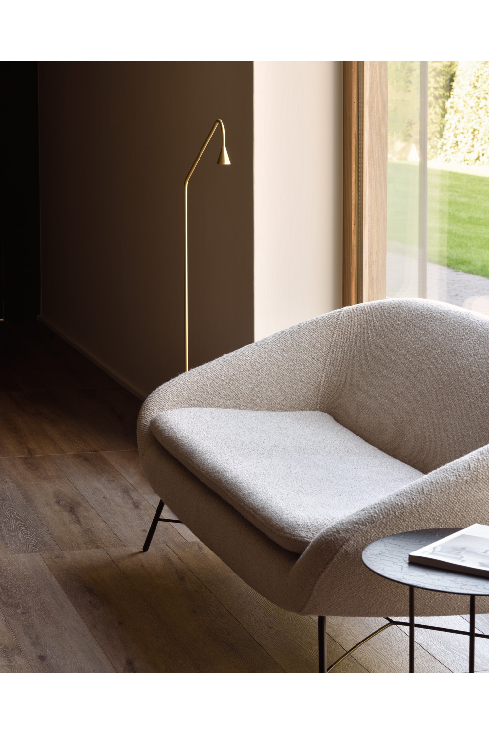 Off-White Vintage Sofa | Ethnicraft Barrow | OROA.COM