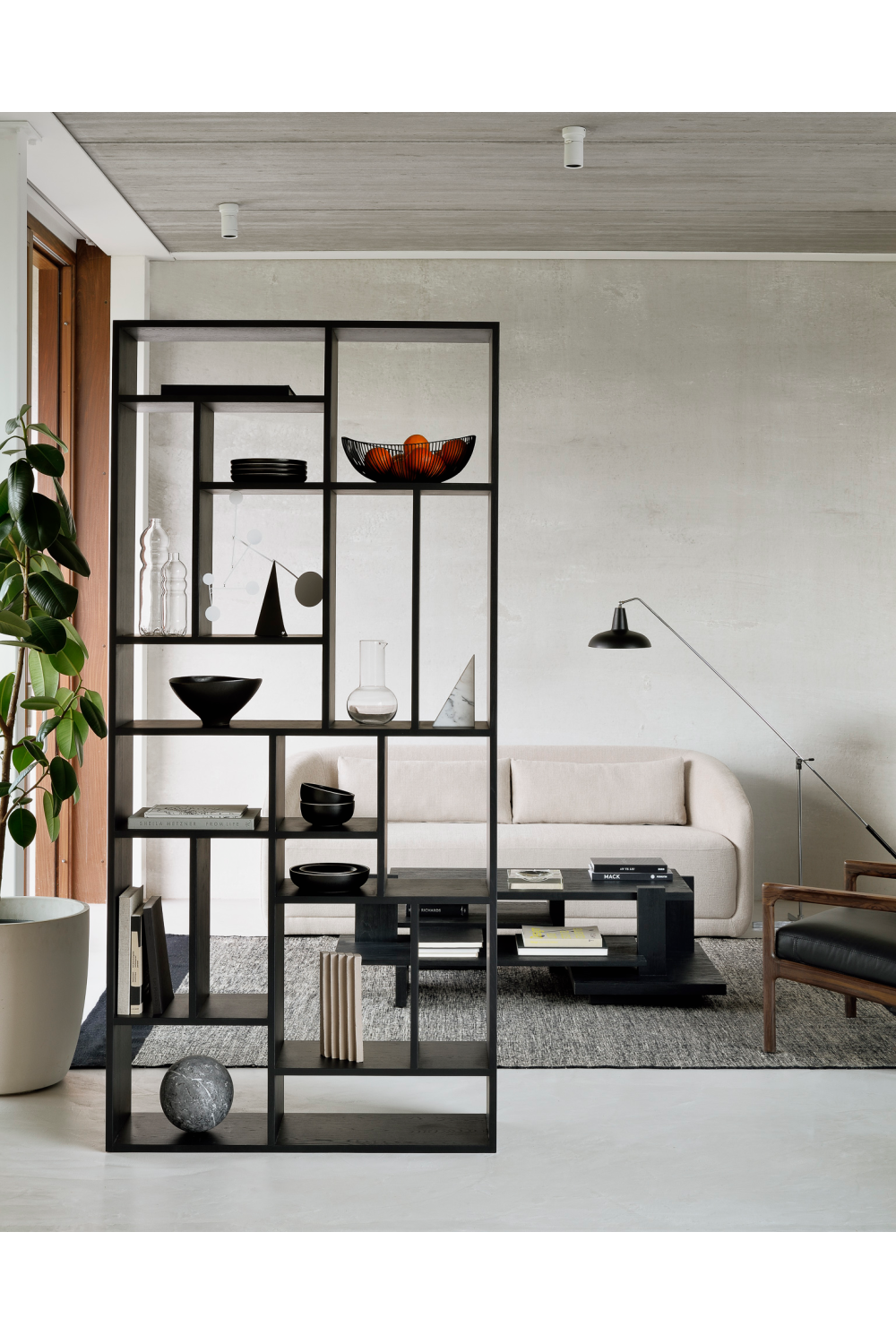 Varnished Black Oak Rack | Ethnicraft M | Oroa.com