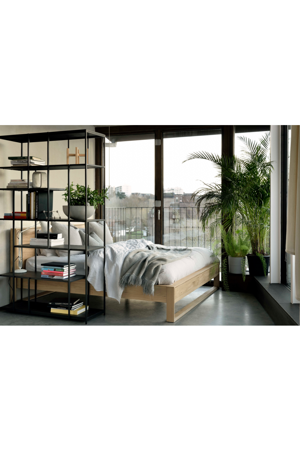 Solid Oak Bed | Oroa.com