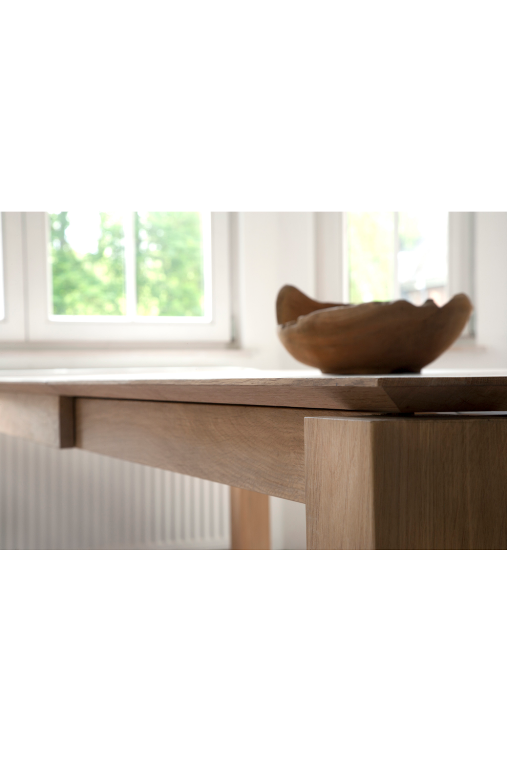 Oiled Oak Extendable Dining Table | Ethnicraft Slice | OROA.com