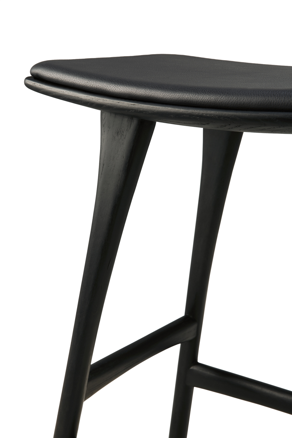 Classic Black Oak Counter Stool | Ethnicraft Osso | Oroa.com