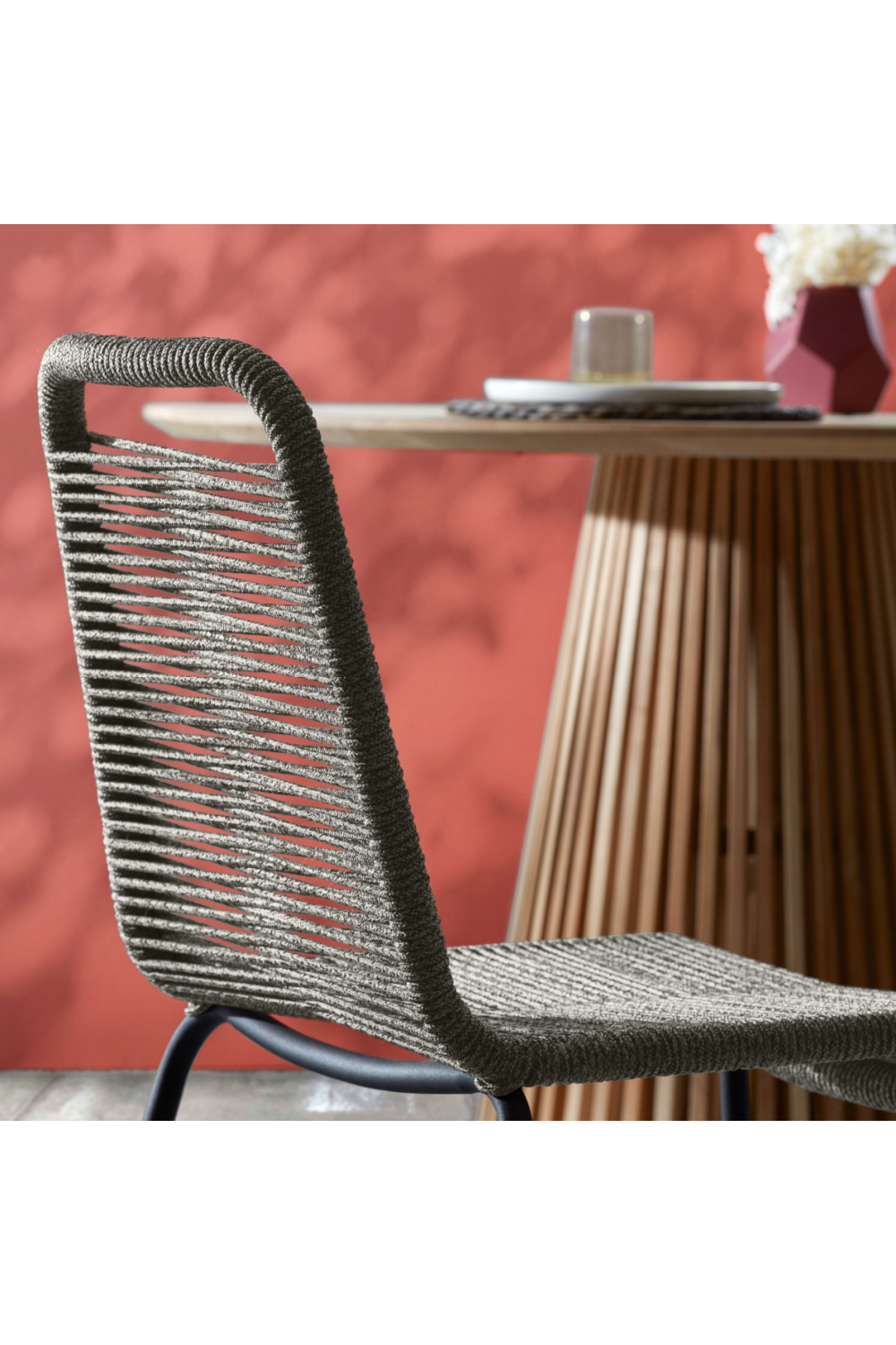 Round Teak Wood Pedestal Dining Table L | Oroa.com