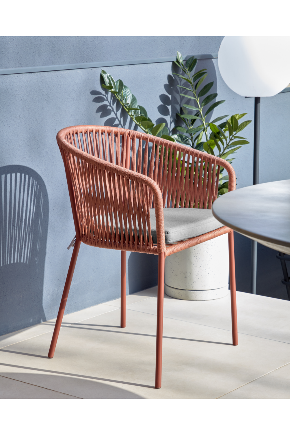 Handwoven Cord Curved Outdoor Chairs (4) | La Forma Yanet | Oroatrade.com