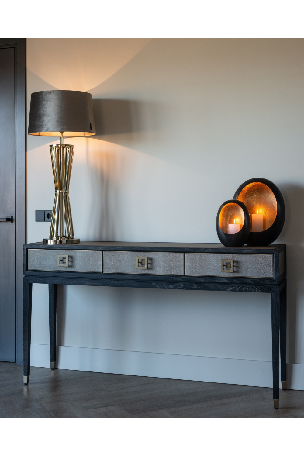 Modern Leather Console Table | Richmond Interiors Bloomingville | Oroa.com