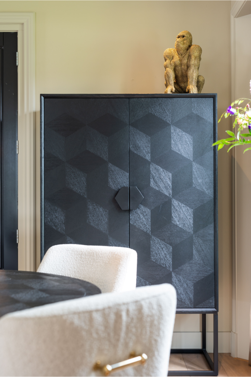 Black Oak Veneer Cabinet | Oroa.com