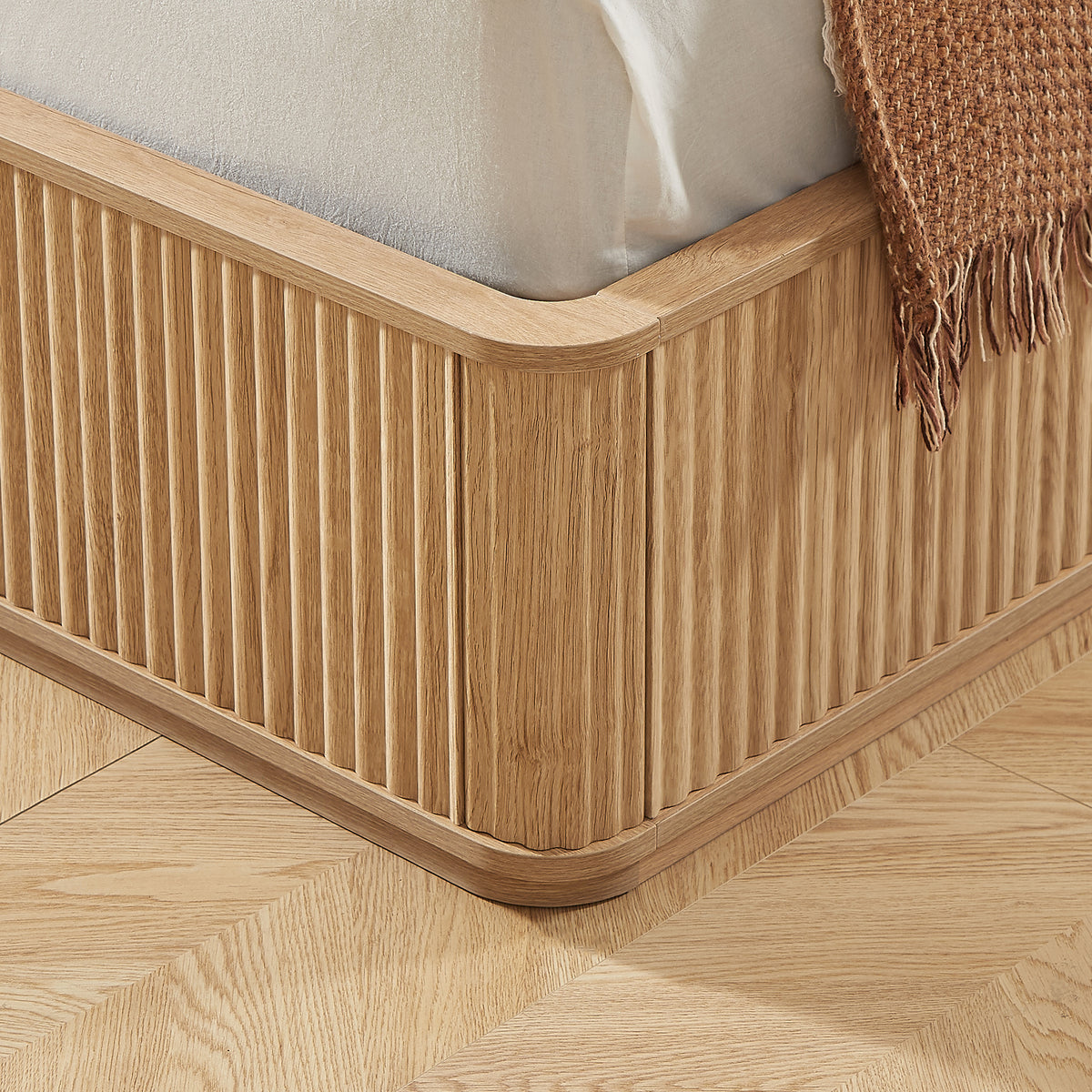 Natural Oak Finish Fluted King Platform Bed – OROA, view 4