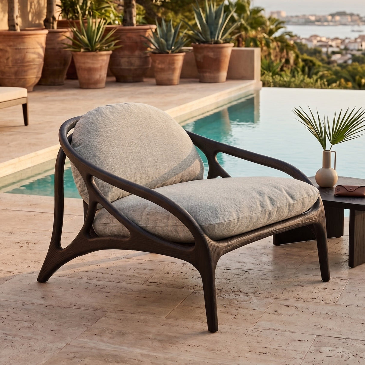 Indoor/Outdoor Lounge Chair – Morpho By Tomorrowland Vime – material finish angled view