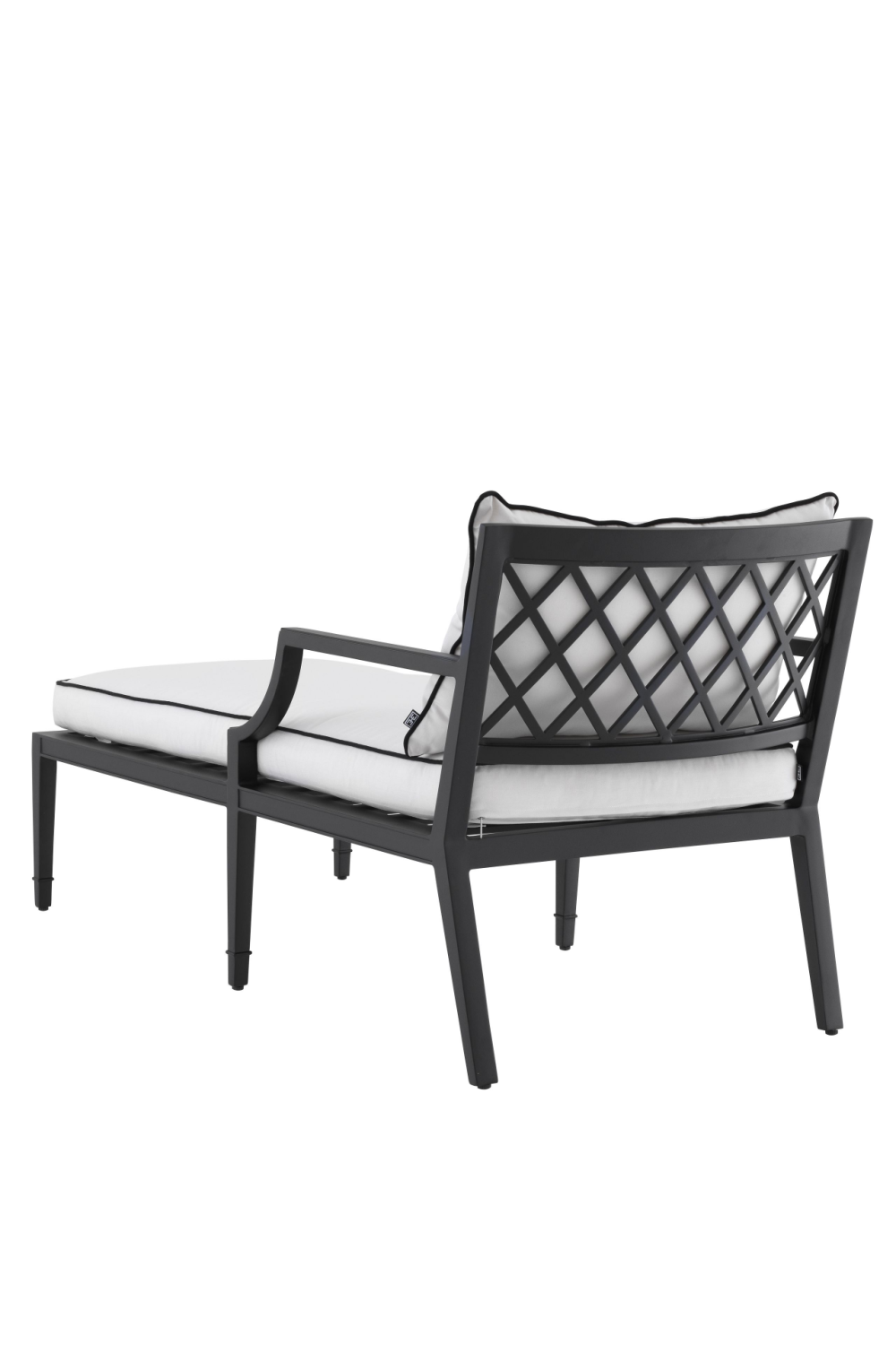 Outdoor Chaise Lounge Chair | Eichholtz Bella Vista | Oroa.com