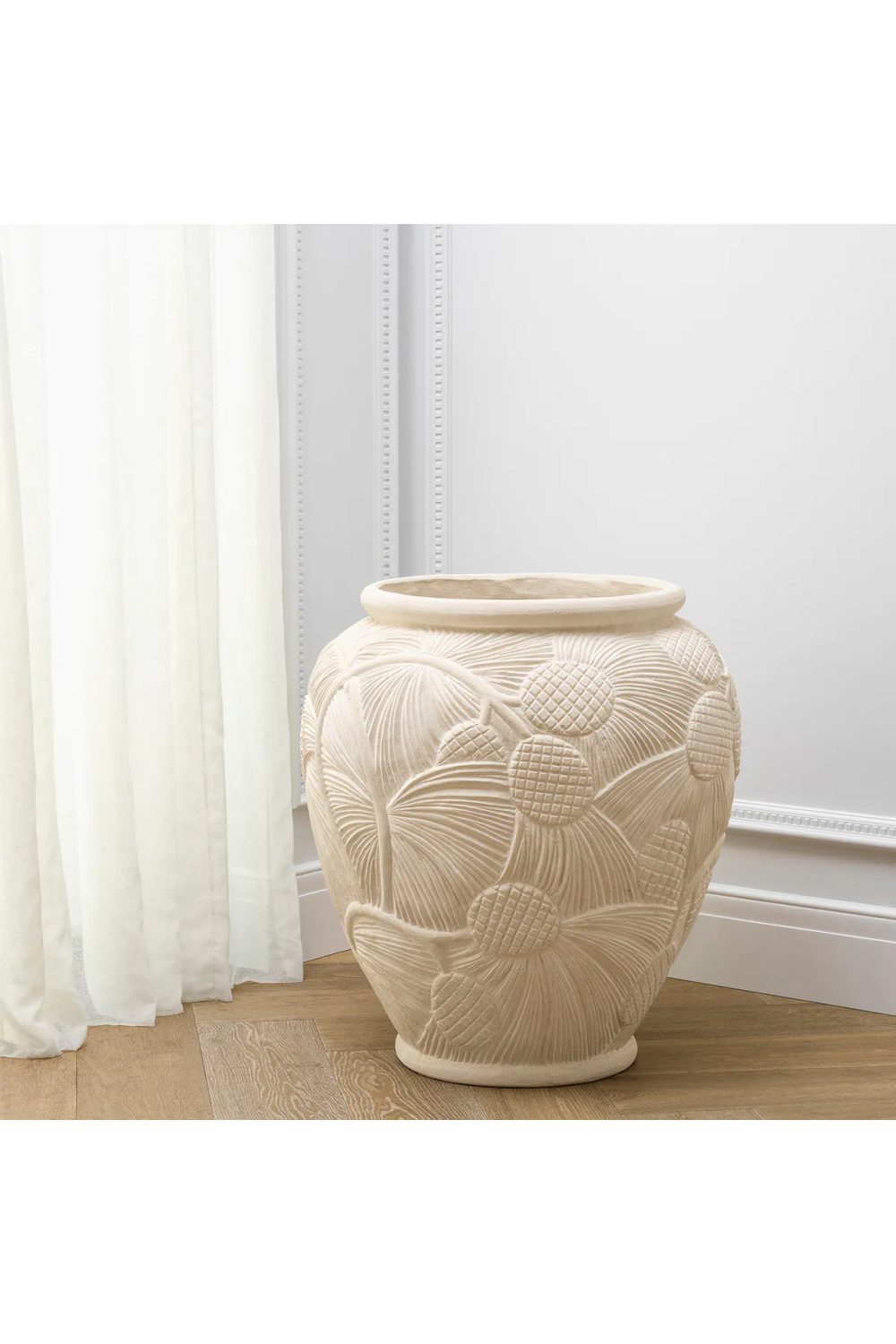 Cream Fiberglass Outdoor Planter | Eichholtz Yasmine | Oroa.com
