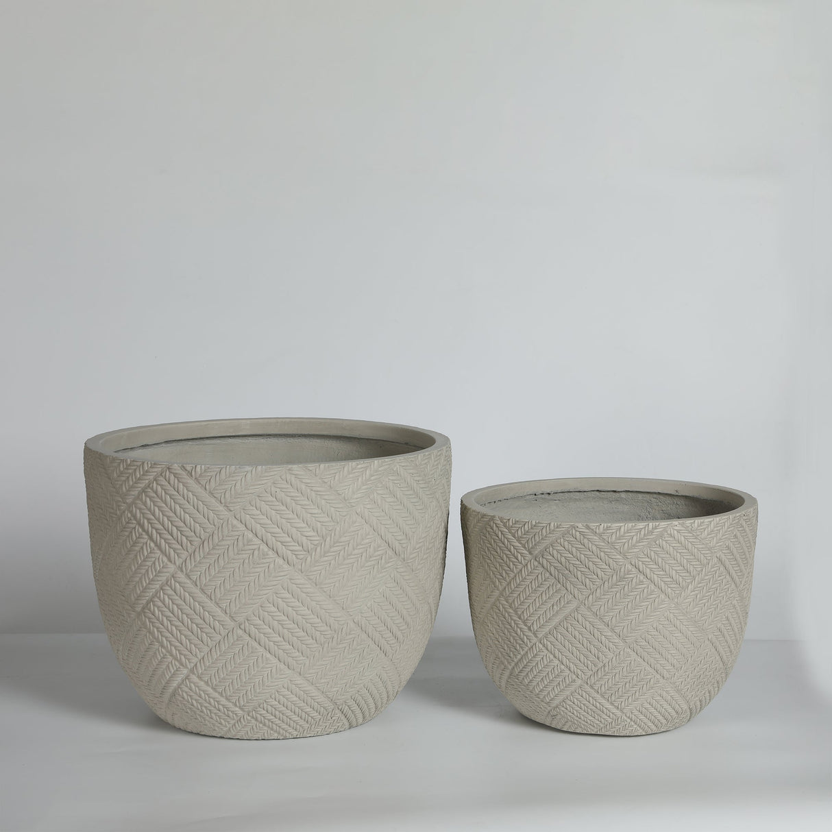 Round Concrete Planter (S/2)