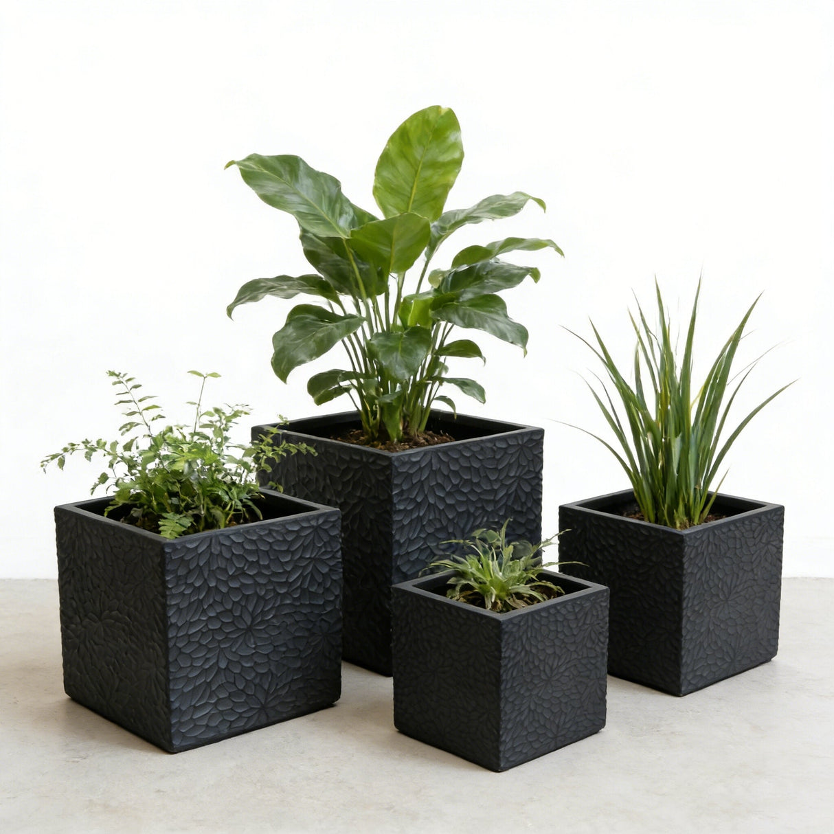 Large Outdoor Indoor Magnesium Oxide Planter (S/4)
