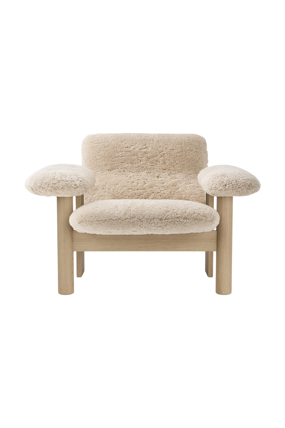 Upholstered Lounge Armchair | Audo Copenhagen Brasilia | Oroa.com