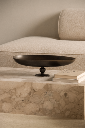 Brown Bronzed Centerpiece | Audi Copenhagen Pavot | Oroa.com