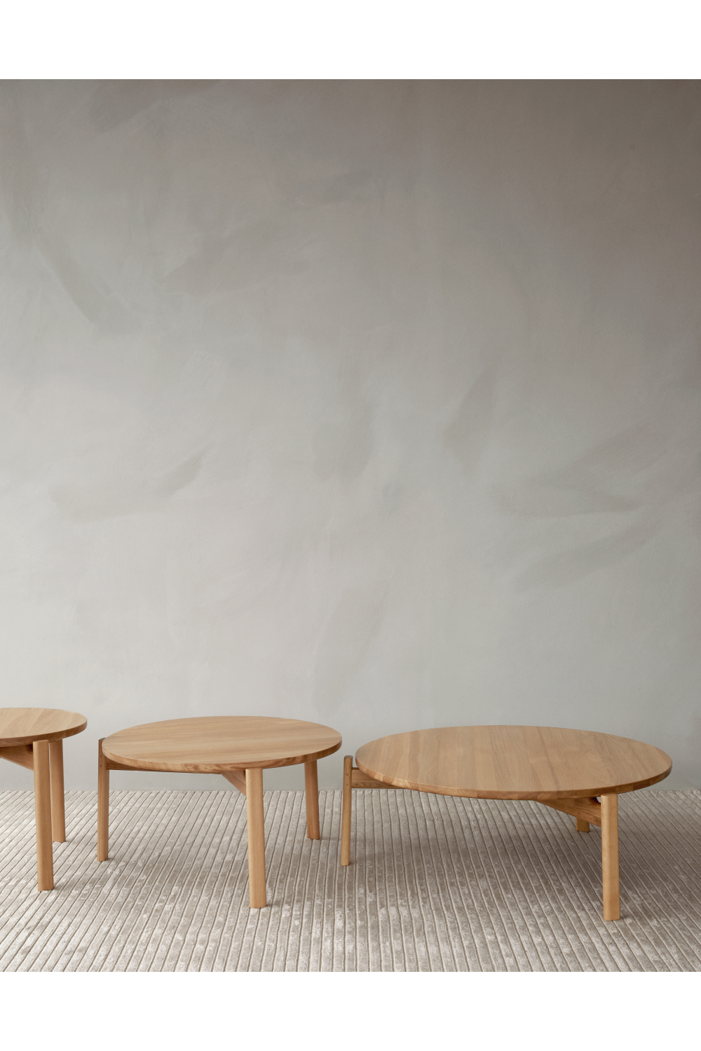Round Wooden Lounge Table | Audo Copenhagen Passage | Oroa.com