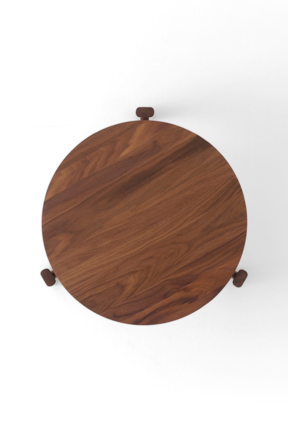Round Wooden Lounge Table | Audo Copenhagen Passage | Oroa.com