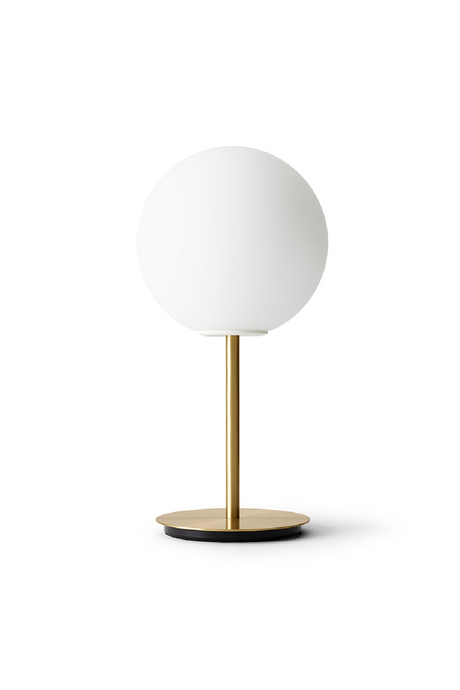 White Sphere Table Lamp | Audo Copenhagen TR Bulb | Oroa.com