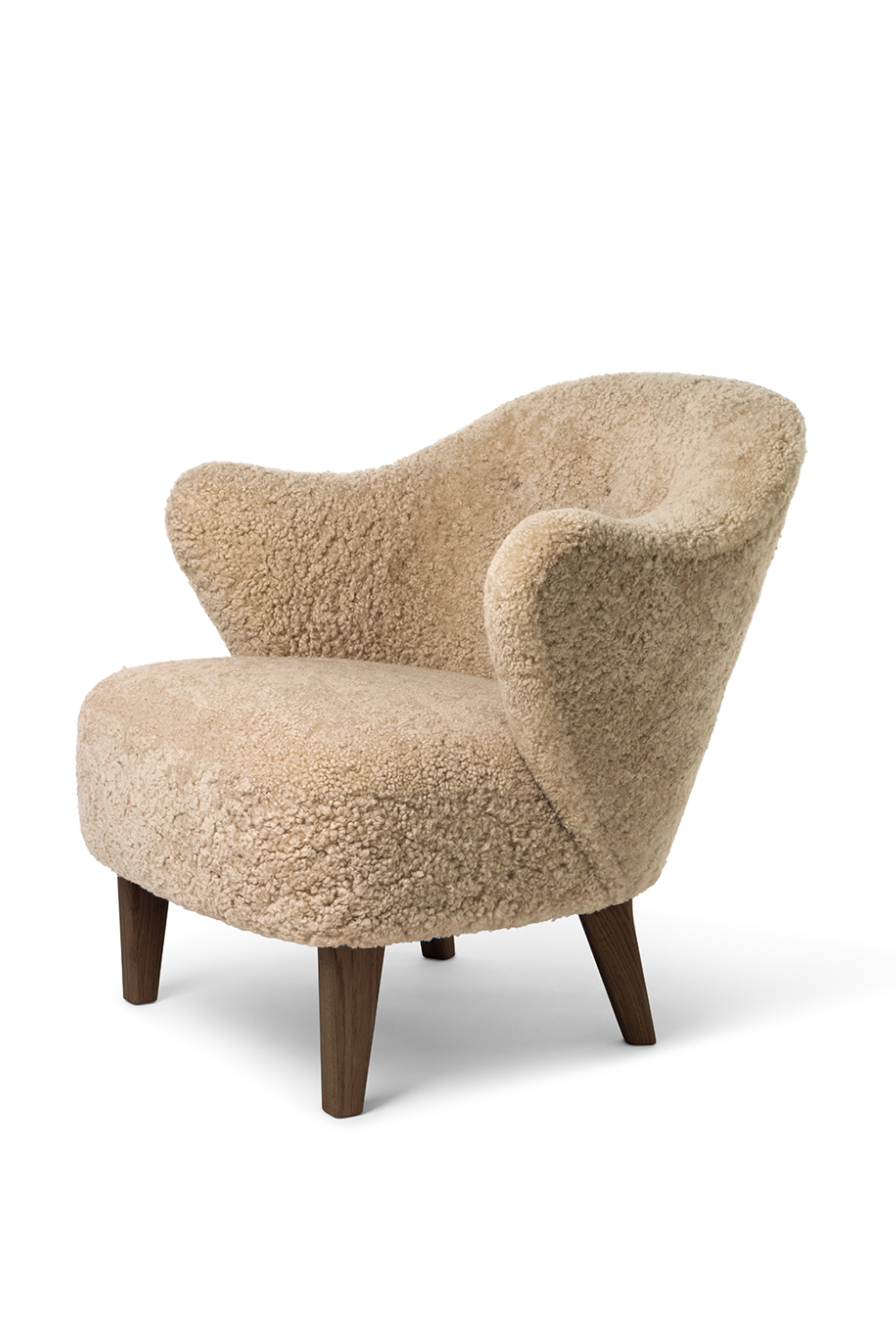 Curved-Back Lounge Chair | Audo Copenhagen Ingeborg | Oroa.com