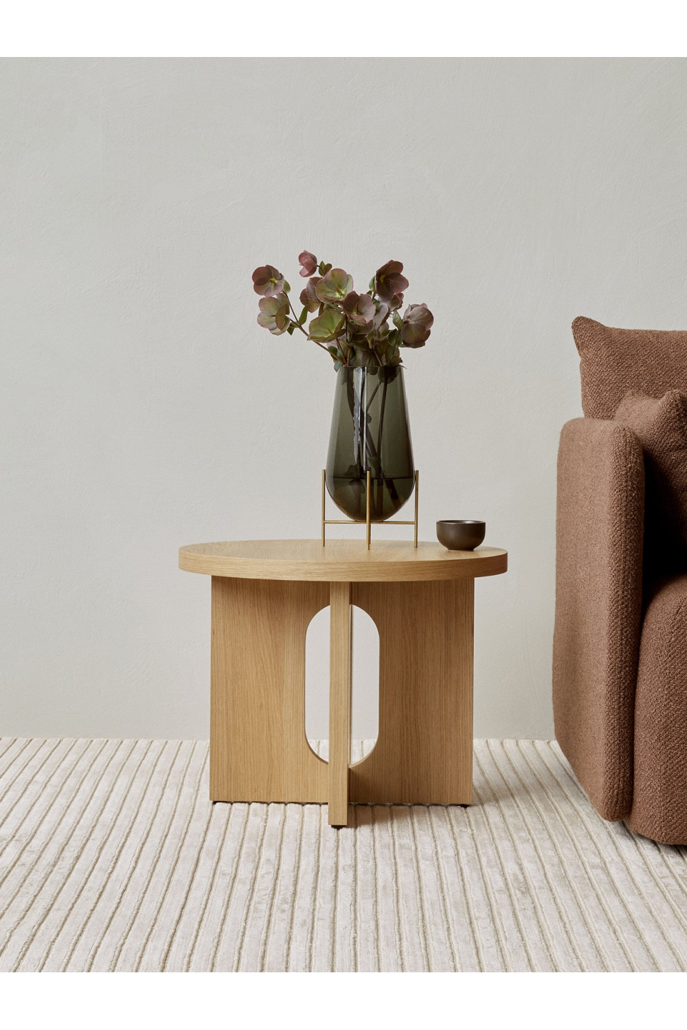 Intersecting Base Side Table | Audo Copenhagen Androgyne | Oroa.com