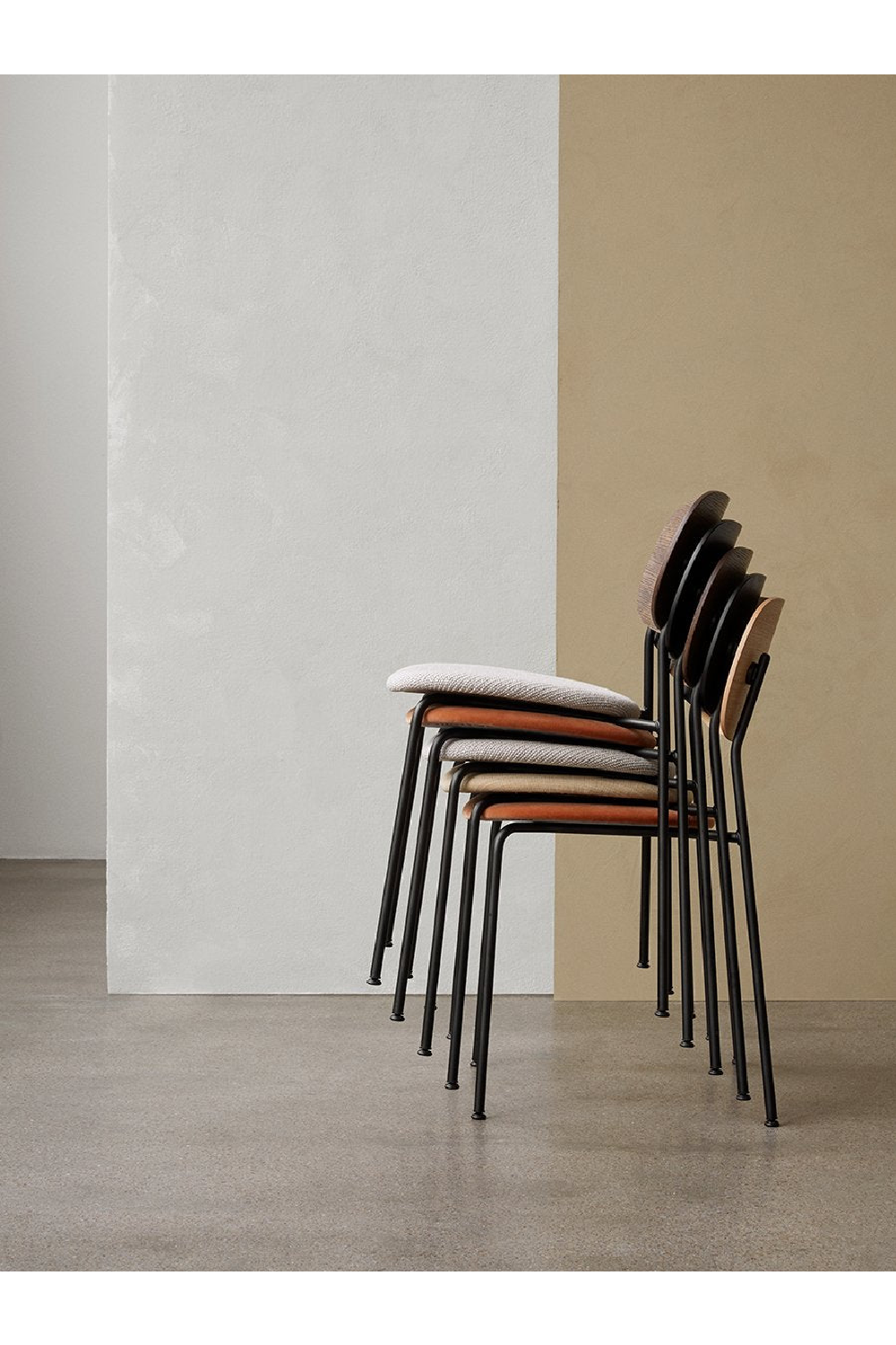 Black Framed Oak Dining Chair | Audo Copenhagen Co | Oroa.com